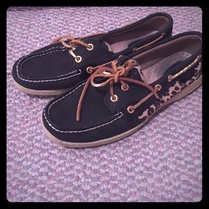 Sperry black & leopard boat shoes!