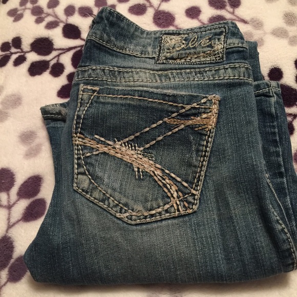 Used Silver Jeans Size 27