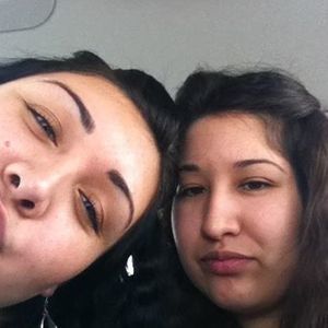 Meet your Posher, Dee