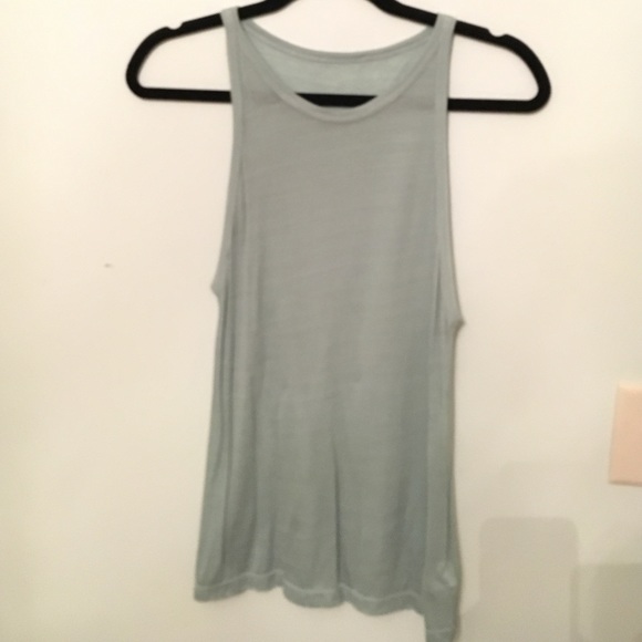 Seafoam tank