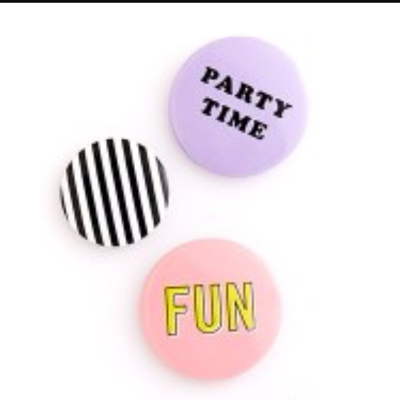 Ban.do Fun Party Pin Set - Picture 2 of 3