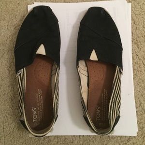 Navy Striped Toms