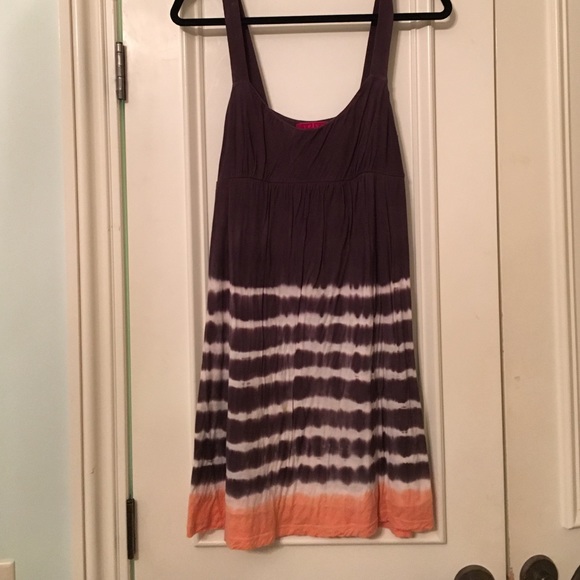 Velvet type-dye dress