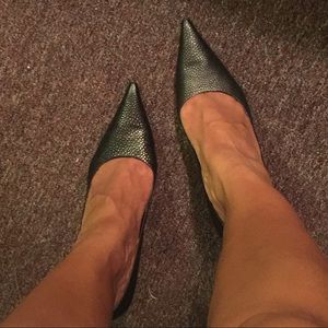Nine West Black Brown Pebbled Pumps