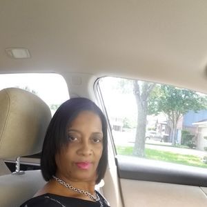 Meet your Posher, Bregette