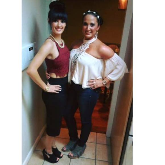 Meet your Posher, Jessica - Picture 1 of 1