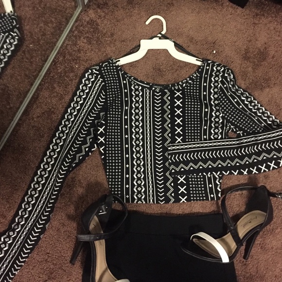 Top - Picture 3 of 3