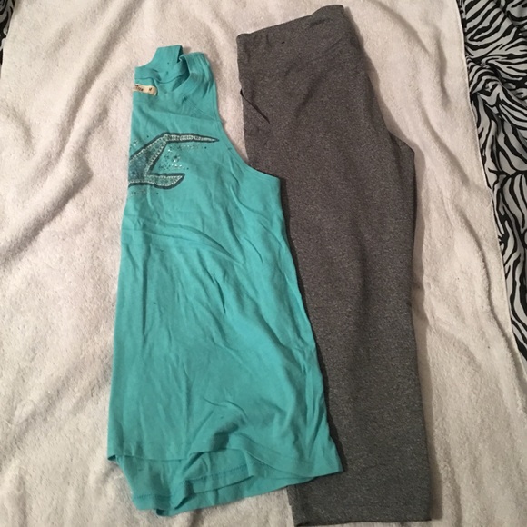 Gray Capris legging combo
