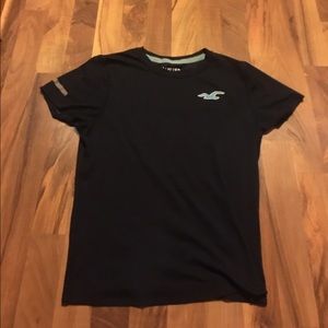 Hollister tee shirt