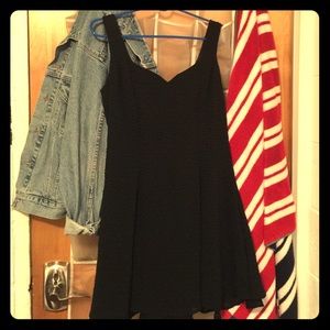 black, sweetheart neckline chiffon dress