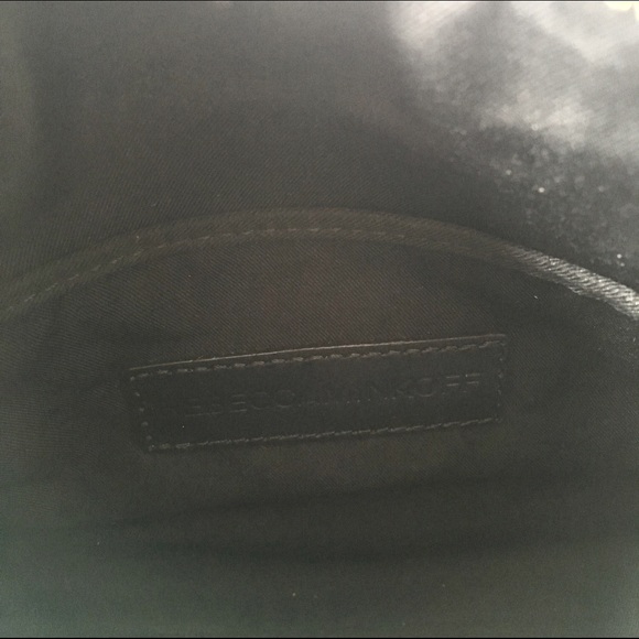 ❌❌SOLD❌❌ NWOT Rebecca Minkoff Mini MAC - Picture 3 of 4