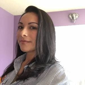 Meet your Posher, Yolanda