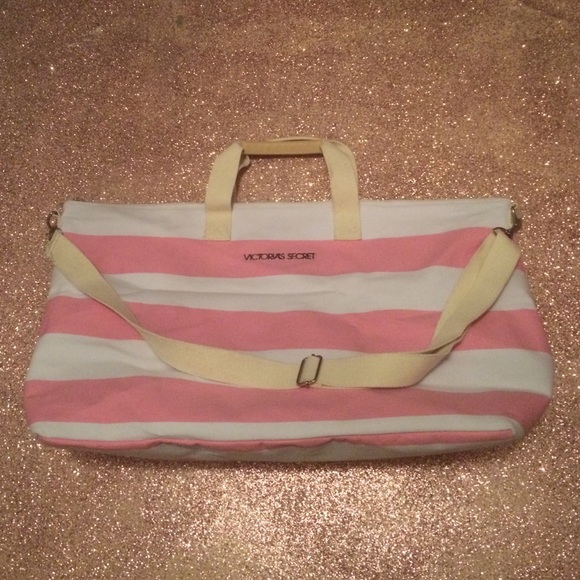 Victoria Secret Duffle Bag NEW NEVER USED