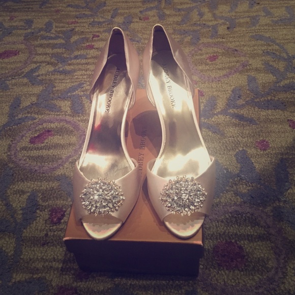 Beautiful ivory satin Audrey Brooke peep toe heels