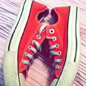 Red converse