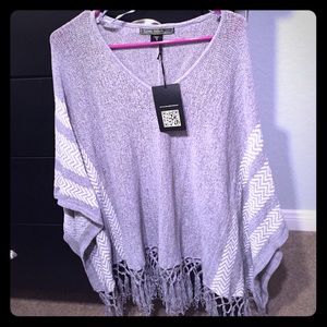 Love Stitch grey poncho
