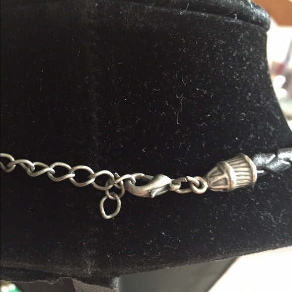 🎀Aztec Style Necklace With Braided Leather Chain - Picture 3 of 3