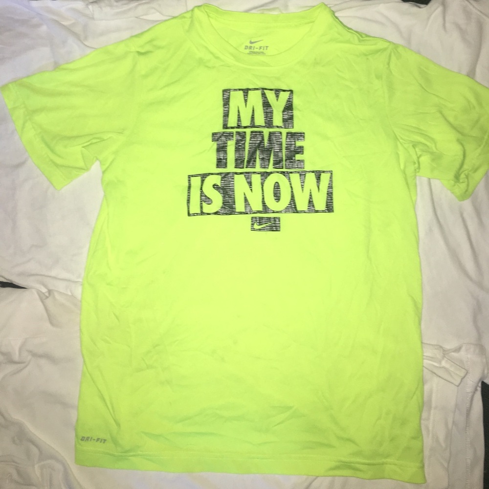 Nike tee shirt