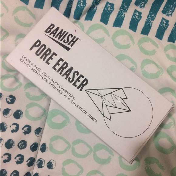 Banish pore smasher