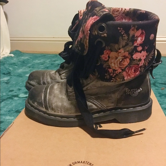 Dr. Martens TRIUMPH 1914