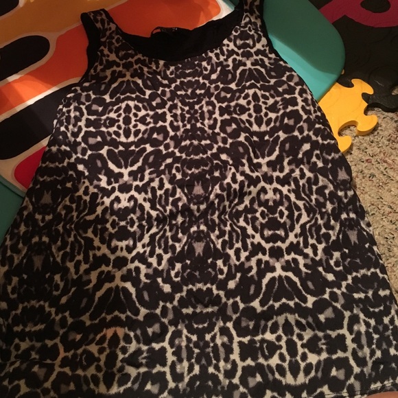 Forever 21 tank