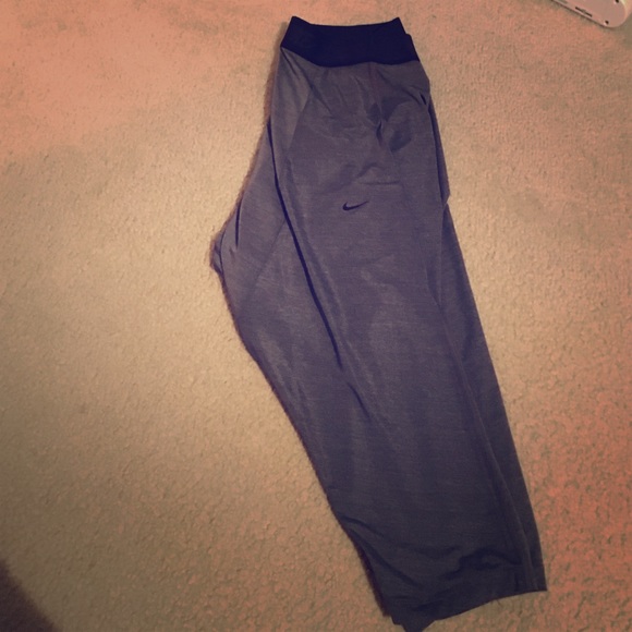 Nike women's capris hammer pants