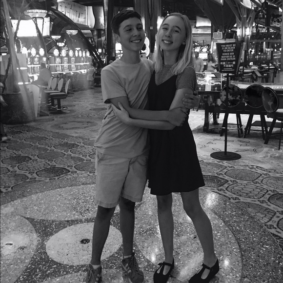 Meet your posher! - Picture 4 of 4