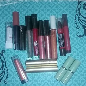 💥SALE💥 HUGE lippies lot!