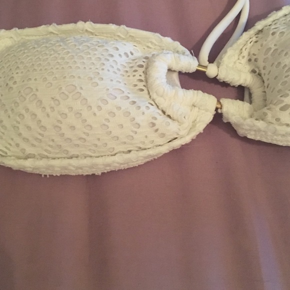 Lace bikini - Picture 2 of 4