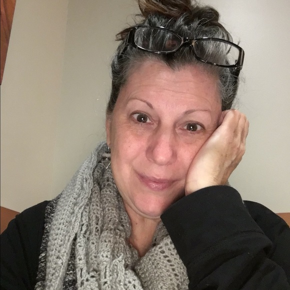 Meet your Posher, Nan - Picture 2 of 2