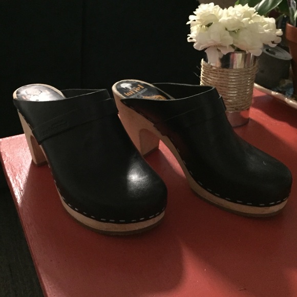 Swedish Hasbeens Clogs