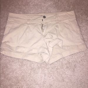 Khaki low rise shorts