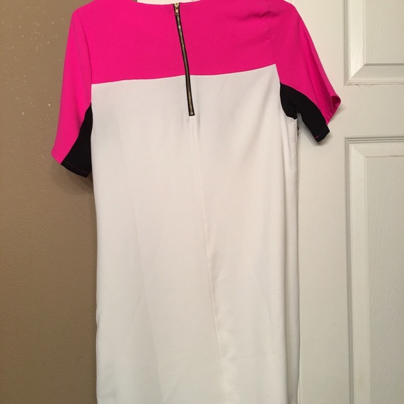 Cute shift dress! - Picture 2 of 3