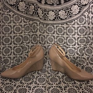 Perfect wedge pump with ankle wrap!