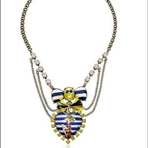 NWT Betsey Johnson Ship Shape Skull Heart Necklace