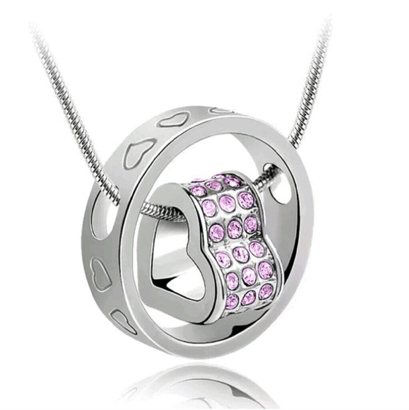 Jewelry - Gorgeous Heart Charm Necklace