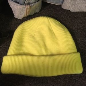 bright yellow beanie!