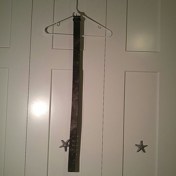 Italian leather belt.