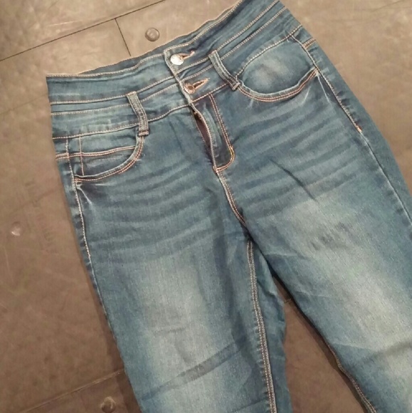 High waisted jeans