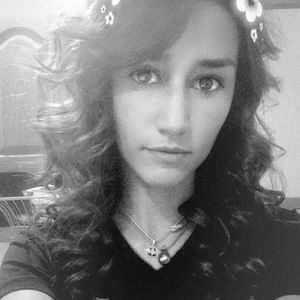 Meet your Posher, Elora