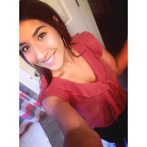 Meet your Posher, Vanessa