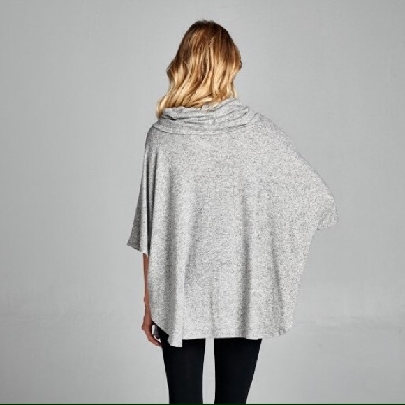 Gorgeous Burgundy Top - Picture 3 of 3