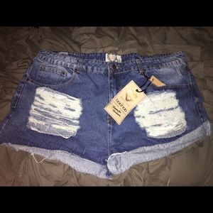 BOOHOO SHORTS BRAND NEW