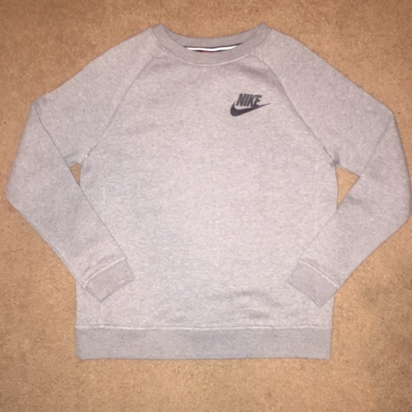 Gray Nike crewneck size small new without tags