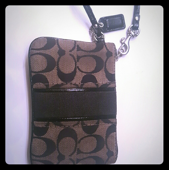 Coach Wristlet - Picture 1 of 1