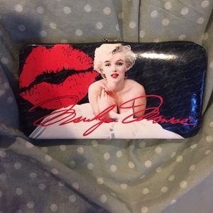 Marilyn Monroe wallet.