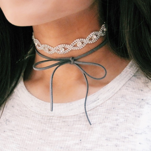 🌵Crystal & Black Suede Choker🌵