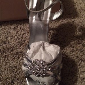 Bridal, bridesmaid, quince, or prom shoes