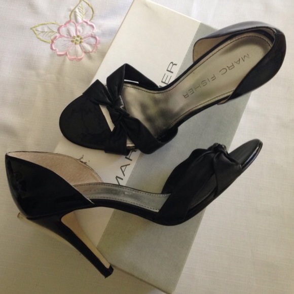 MARC FISHER black multi leather heels