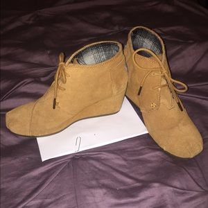 Toms desert wedge chestnut